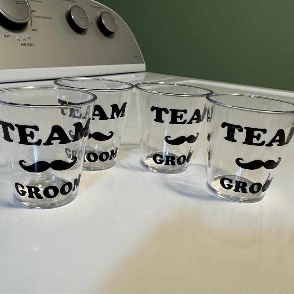 Team Groom Party Glasses Set